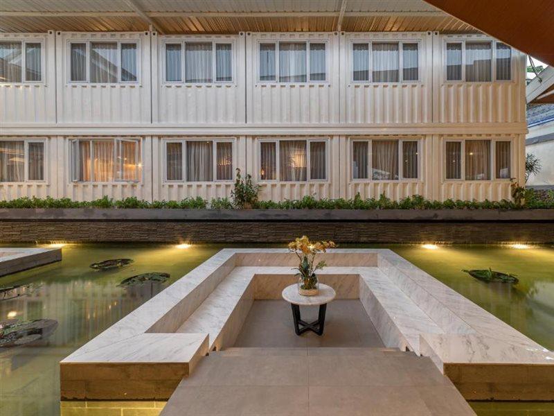 Kontena Hotel Batu  Kültér fotó