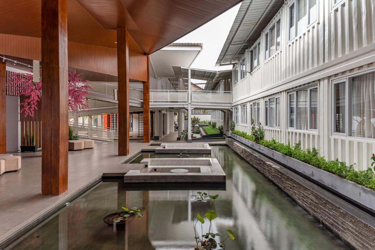 Kontena Hotel Batu  Kültér fotó