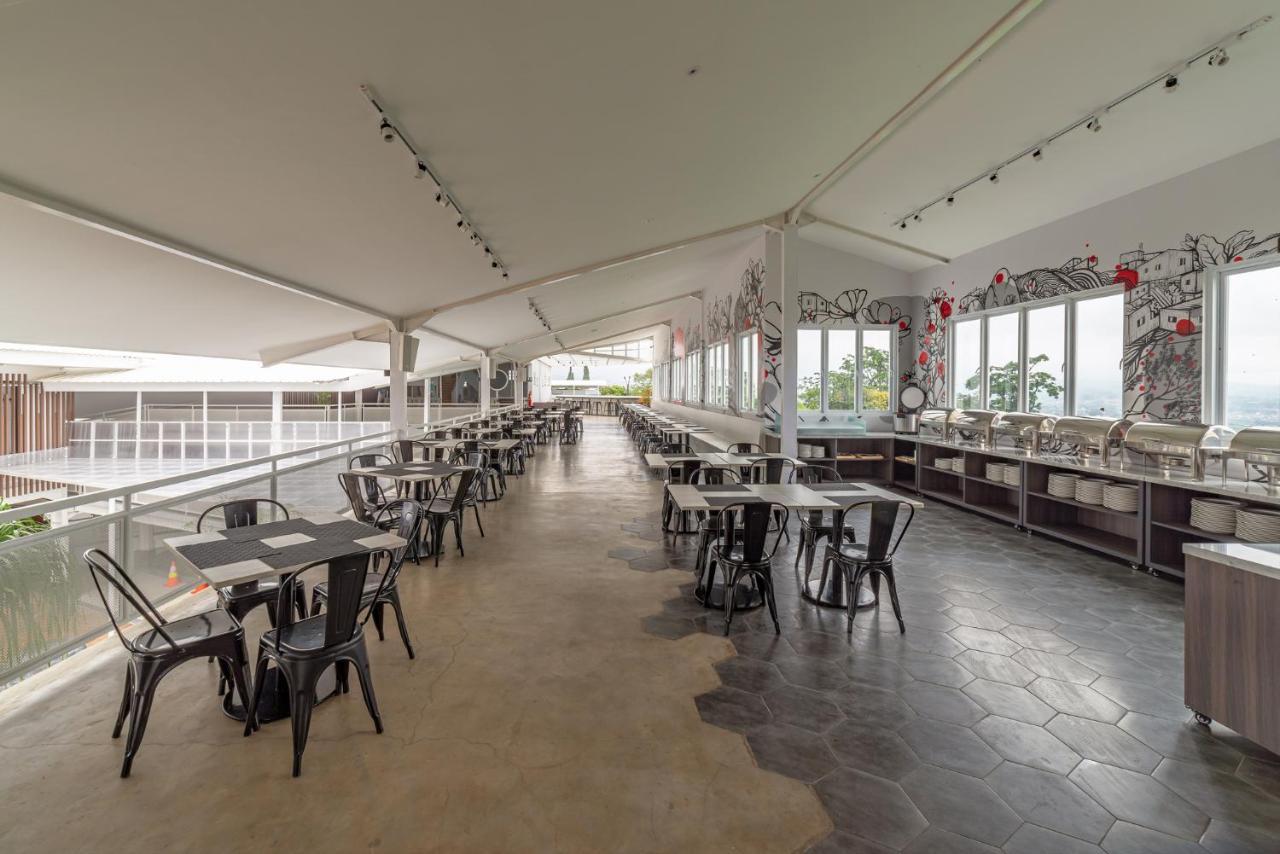Kontena Hotel Batu  Kültér fotó